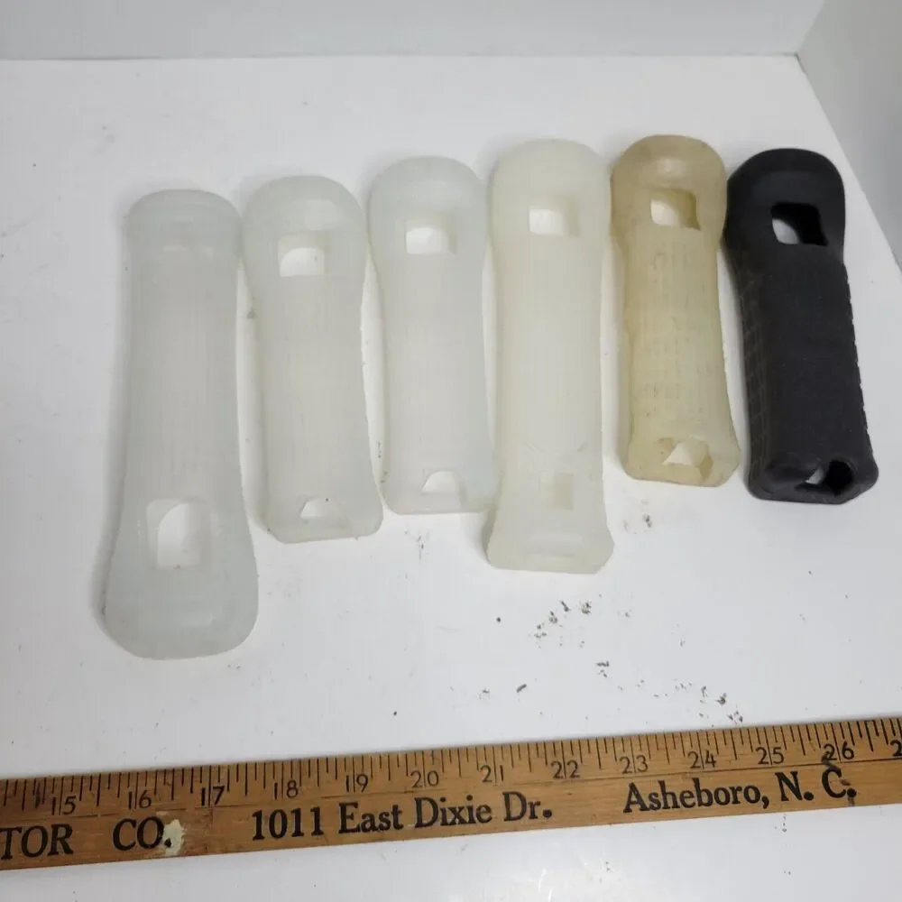 Nintendo Wii Remote Silicone Gel Cover Grip Sleeves Lot of 5 OEM Official